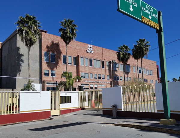 Labora el SAT Nuevo Laredo en horario normal…