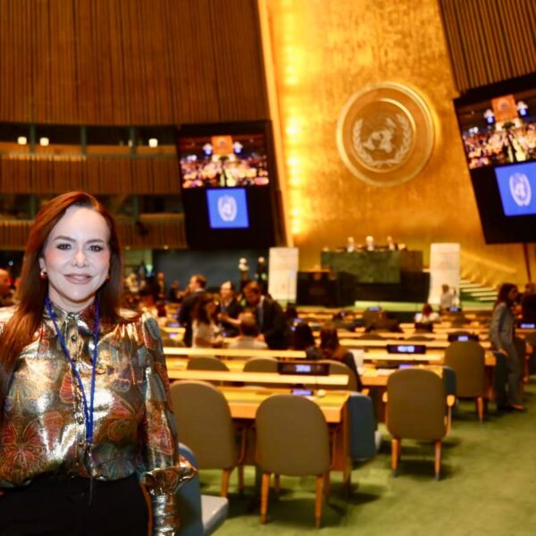 Carmen Lilia representa a México en foro político…