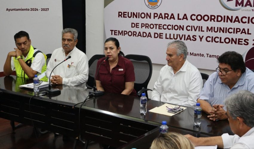 Brigadas médicas de salud atienden zonas afectadas por la tormenta Barry
