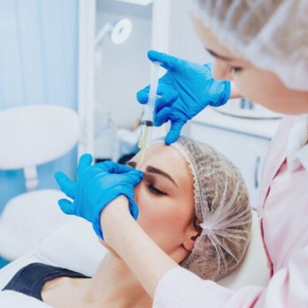 Salud estatal verificará que 165 clínicas de cirugía estética cumplan con licencia sanitaria