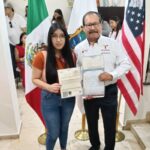 Reciben 150 niños y jóvenes de Nuevo Laredo actas de doble nacionalidad