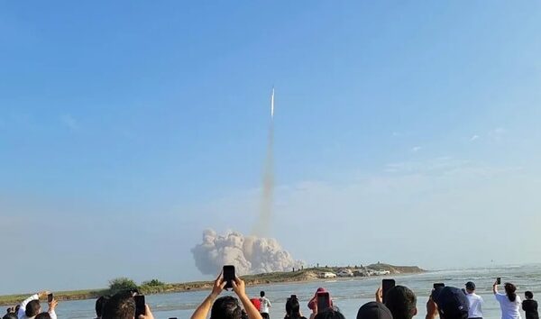Suspende lanzamiento SpaceX desde Texas por falla técnica del equipo