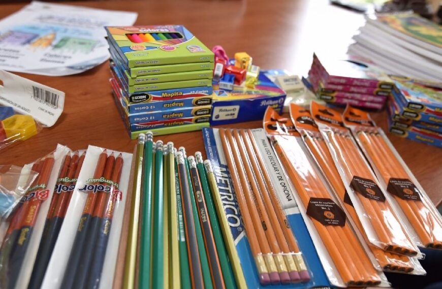 Emite la SEP una lista de los útiles escolares para evitar posibles excesos