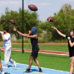 Impulsa el gobierno municipal el deporte con clínica de iniciación al futbol americano en Nuevo Laredo