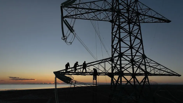 Instalación de línea de transmisión mandará energía eléctrica desde Tamaulipas a Nuevo León