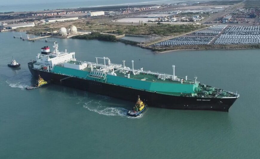 Red de huachicol fiscal en puerto de Tamaulipas cerraba la aduana y descargaba diésel en una hora