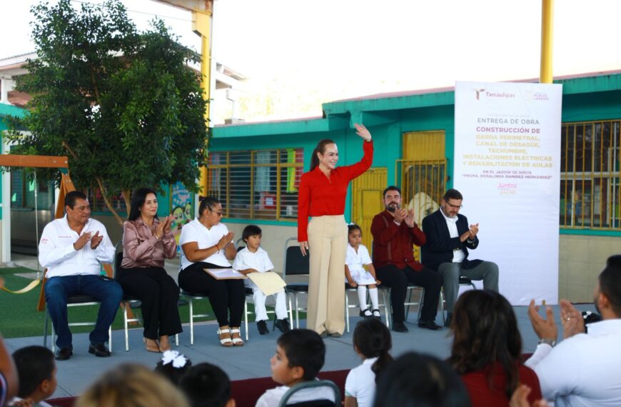 Refrenda Carmen Lilia compromiso con la educación; entrega obras en diversas escuelas de la ciudad
