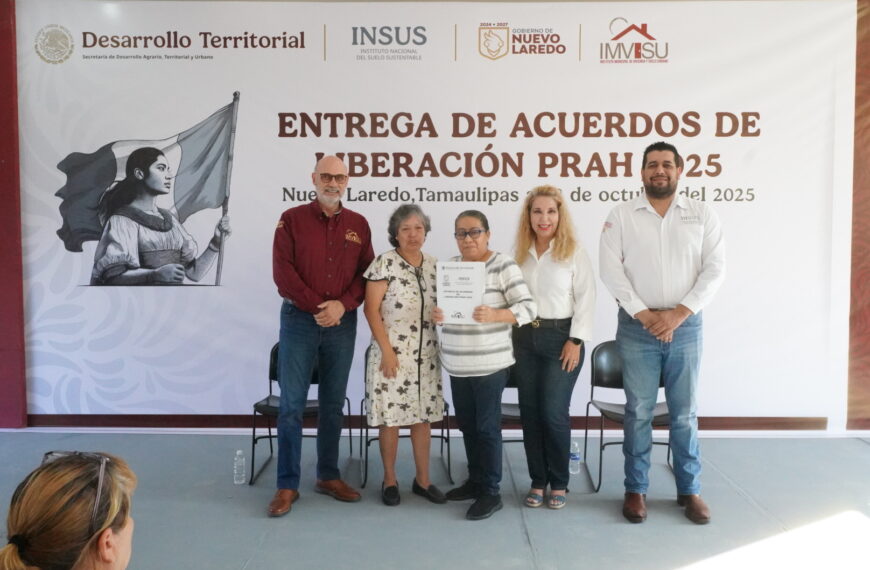 Municipio impulsa regularización de viviendas en colonia Las Torres con entrega de subsidios