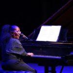 Argelia Fragoso cautiva al público neolaredense en el XXXII Festival Internacional de la Costa del Seno Mexicano