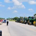 Agricultores bloquean carreteras de Tamaulipas; exigen apoyo por parte del gobierno federal