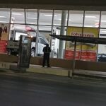 Conductor ebrio estrella su camioneta contra mueblería en la avenida Reforma