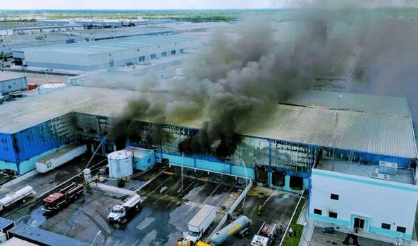 Se incendia maquiladora en Reynosa; evacúan a decenas de trabajadores