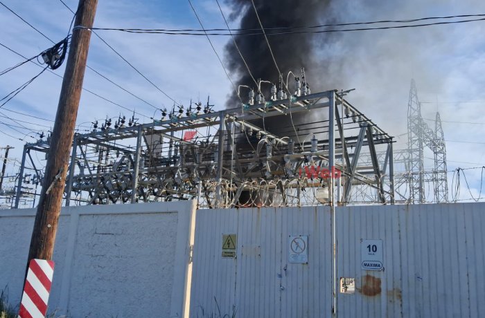 Incendio en subestación de CFE provoca suspensión temporal de luz y agua en el sur de la ciudad