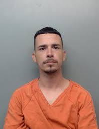Arrestan a influencer en Laredo por publicar imágenes sexuales sin consentimiento de la víctima