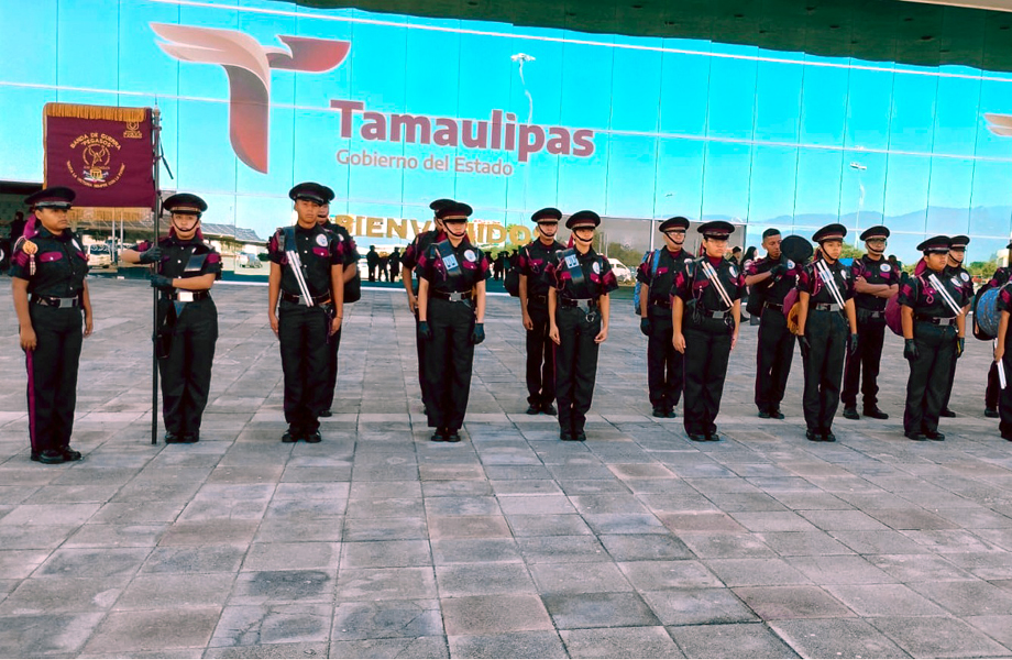 Banda de Guerra Pegasos de la Preparatoria Municipal Jos Vasconcelos en el concurso nacional Altiva y Heroica Tamaulipas