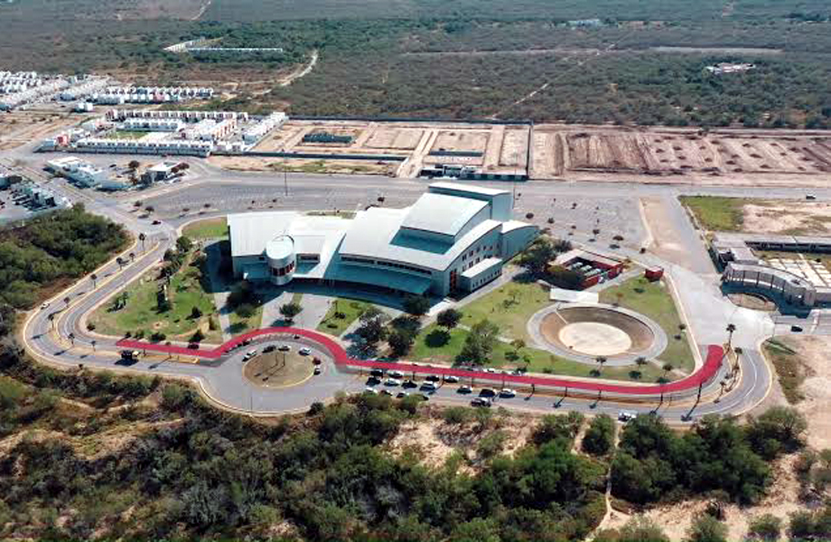 Vista aérea del Centro Cultural de Nuevo Laredo, sede de la Primera Cumbre Logística Binacional Los Laredos 2026.