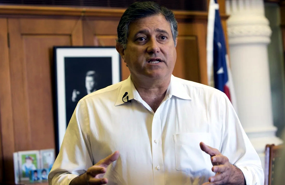 Richard Pea Raymond anuncia iniciativa para eliminar el impuesto escolar del predial en Texas