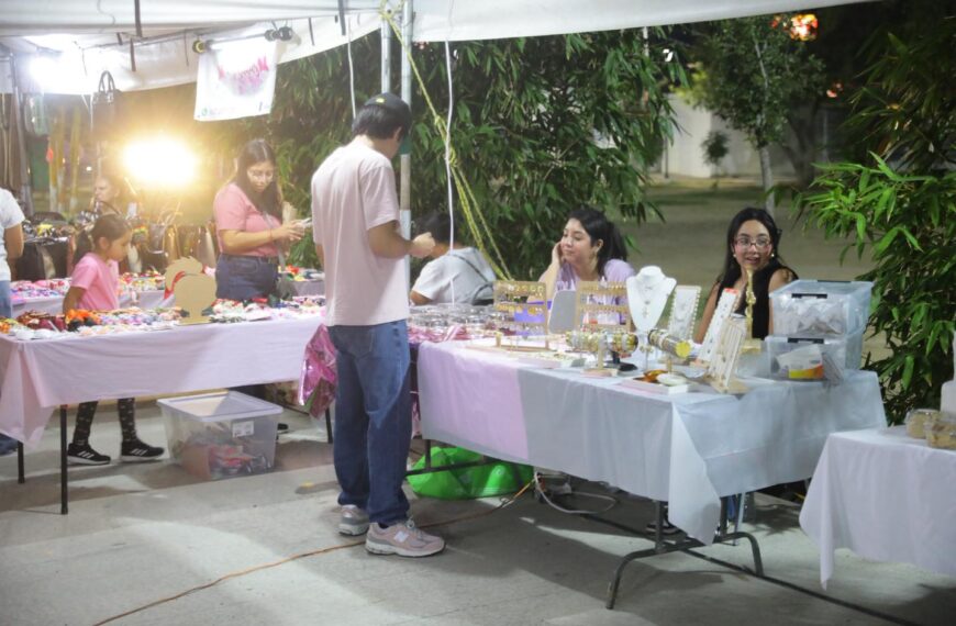 Registra un éxito total el bazar Revolucionario en el parque Narciso Mendoza