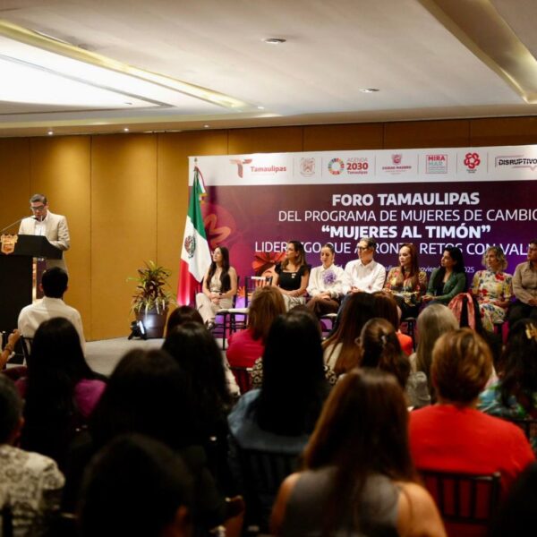 Carmen Lilia Canturosas representa a Nuevo Laredo en el Tercer Foro Mujeres de Cambio