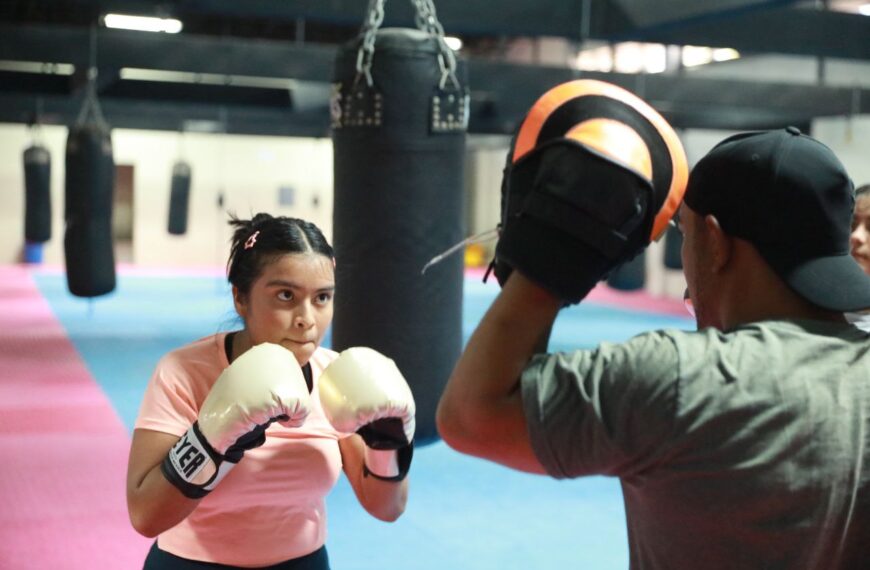 Convocan a jóvenes a participar en el torneo amateur Tirando Guante