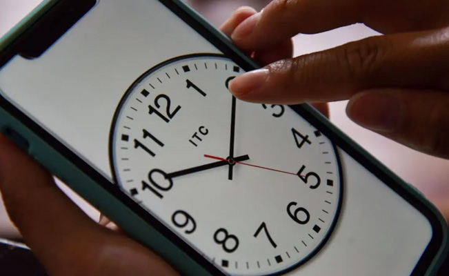 Este domingo se retrasa el reloj al cambiar a horario de invierno en Nuevo Laredo