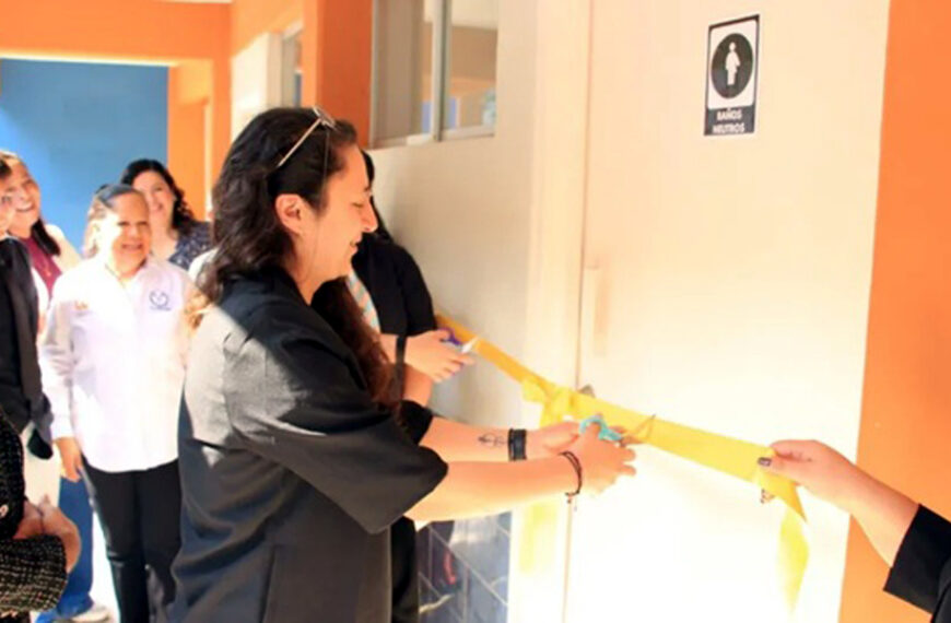 Inauguran primer baño neutro en la UAT campus Victoria para utilizarse sin distinción de sexo