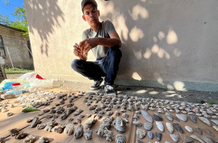 Arqueólogo amateur de Tamaulipas halla artesanías de más de 2,000 años suficientes para llenar un museo