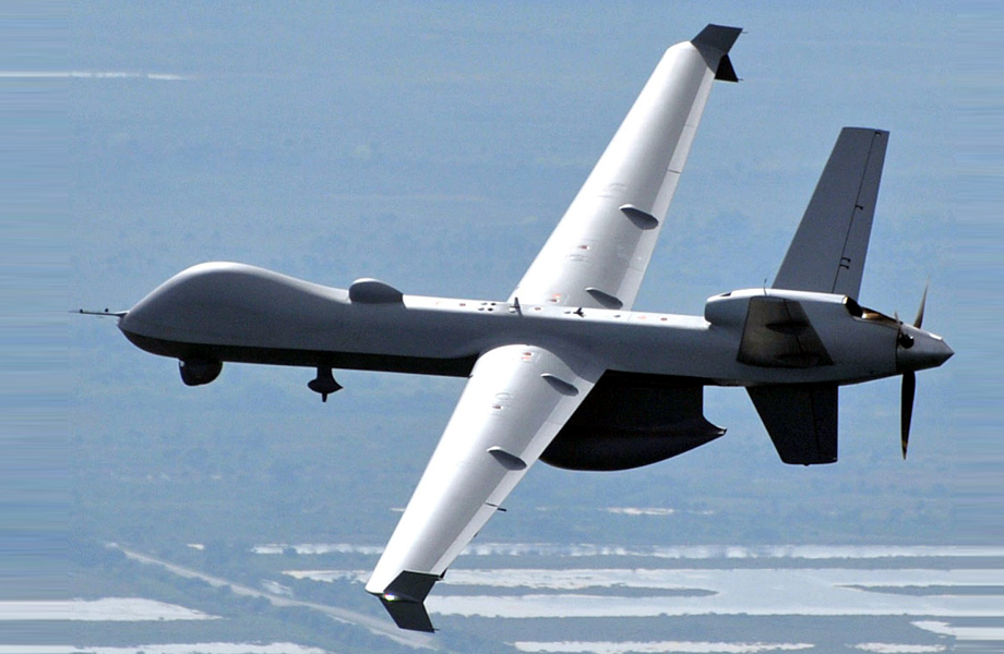 Dron de gran altitud realiza patrullaje areo de largo alcance como parte de la estrategia de muro inteligente en la frontera