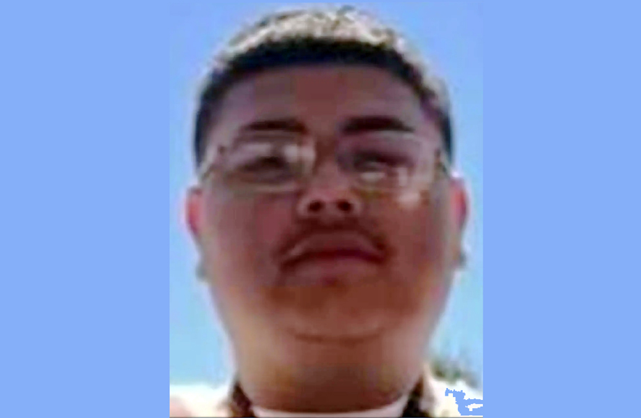 Identifican a Robert Manuel Hinojosa, sospechoso peligroso buscado por homicidio en Laredo.