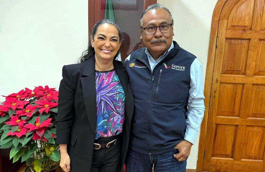 La senadora por Tamaulipas Olga Sosa Ruiz pendiente de la red carretera federal sostuvo un encuentro con el Ing Rubn Hernndez Bermdez titular de Caminos y Puentes Federales de Ingresos y Servicios Conexos CAPUFE