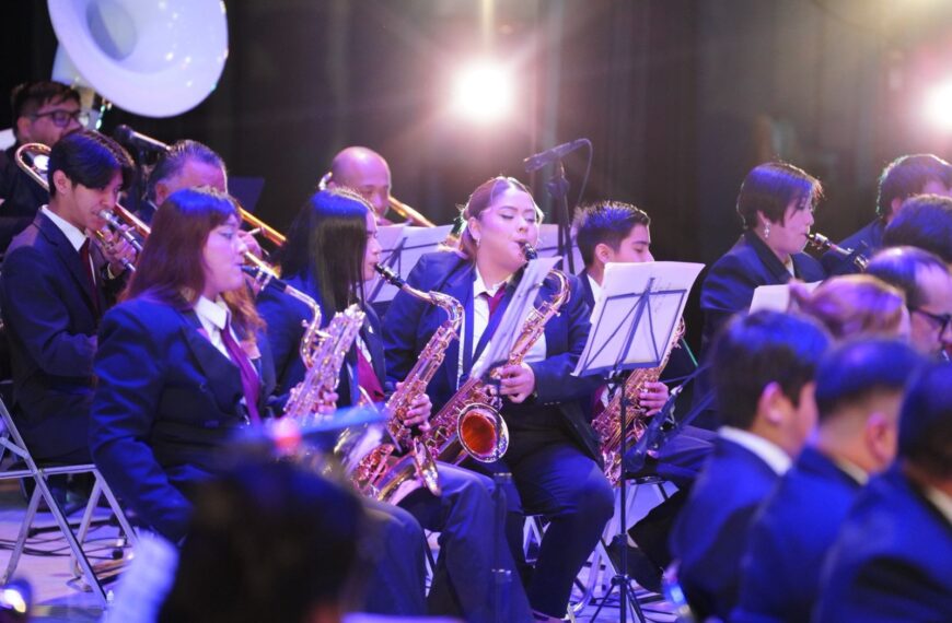 Banda municipal participa en la Gala de Invierno en el Centro Cultural de Nuevo Laredo