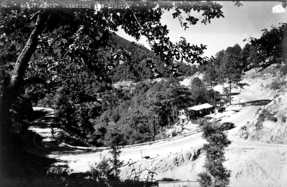 Tramo San Vicente de la antigua carretera MxicoLaredo Carretera Federal 85
