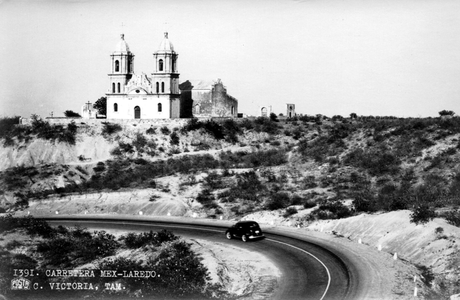Santuario de Nuestra Señora de Guadalupe junto a la carretera México–Laredo en Ciudad Victoria, Tamaulipas.