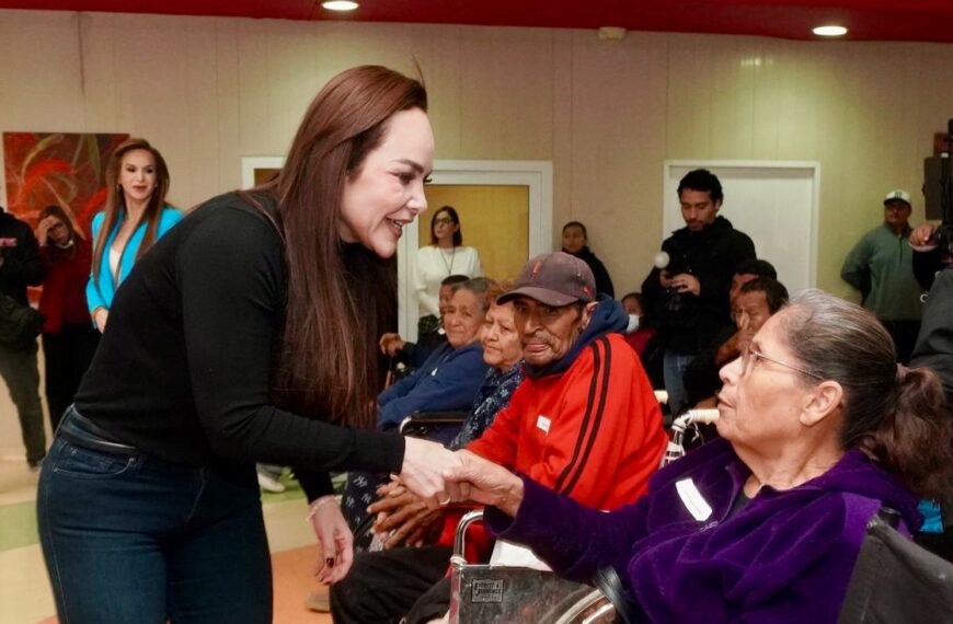 Entregan dispositivos funcionales y se recibe donativo de 100 sillas de ruedas para personas con discapacidad