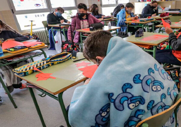 Suspenderían clases si baja la temperatura hasta 5 grados o menos en Tamaulipas