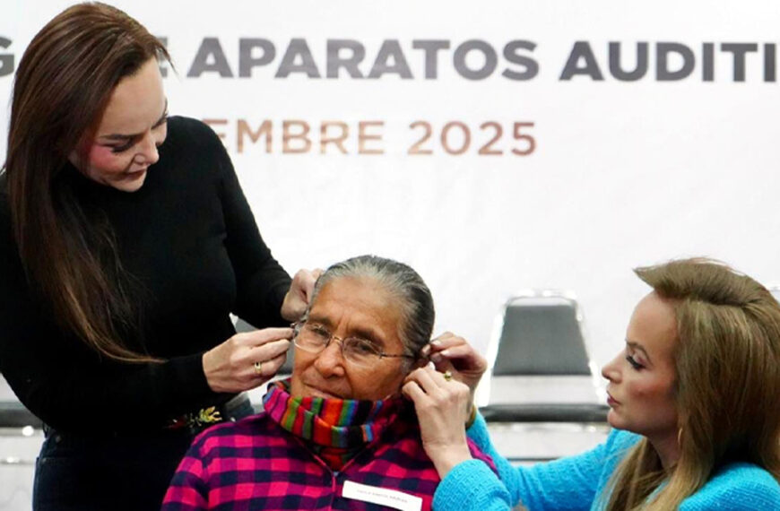 Entregan aparatos auditivos gratuitos a adultos mayores y menores de Nuevo Laredo