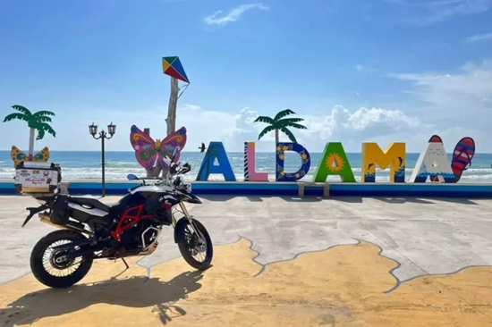 Playa Barra del Tordo, señalada como altamente contaminada en plena temporada vacacional