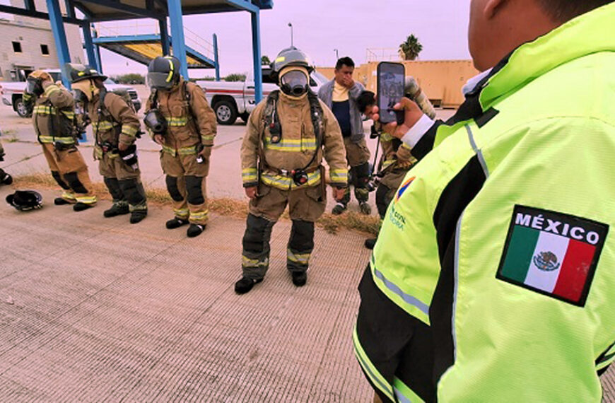 Entrenamiento binacional reúne a bomberos de varias ciudades de México en Laredo