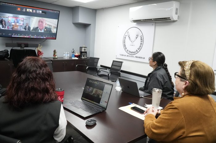 Cursarán el bachillerato virtual en la Prepa UAT unos 20 neolaredenses