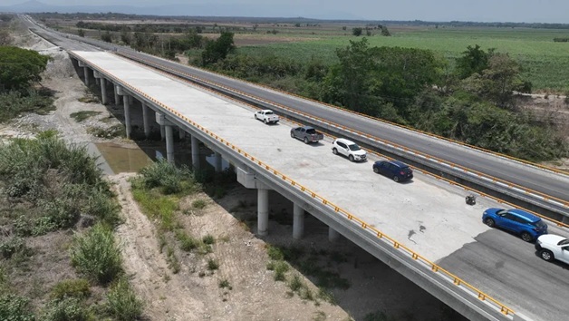 Retraso en obra carretera afecta a paisanos y turistas en el norte de Tamaulipas