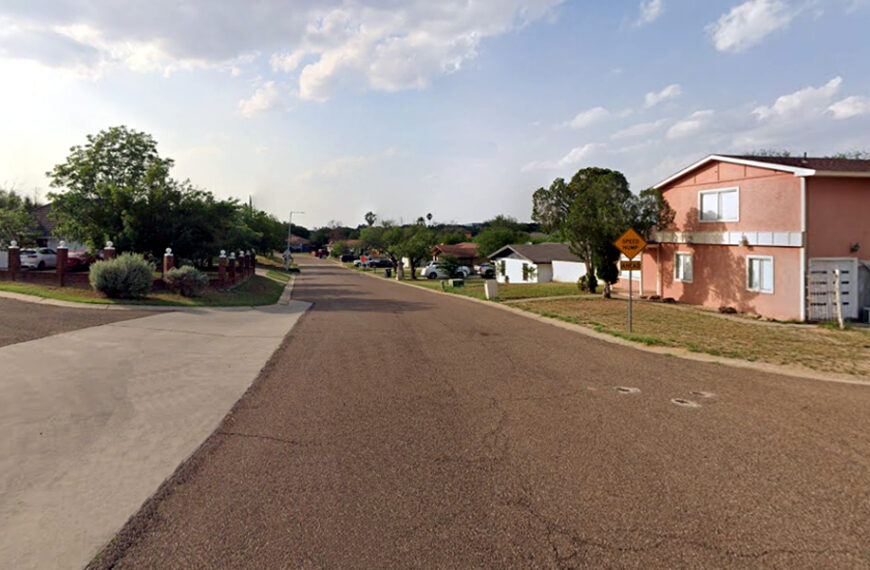 Calle residencial de Laredo donde se reportó el impacto de una bala perdida tras Año Nuevo.