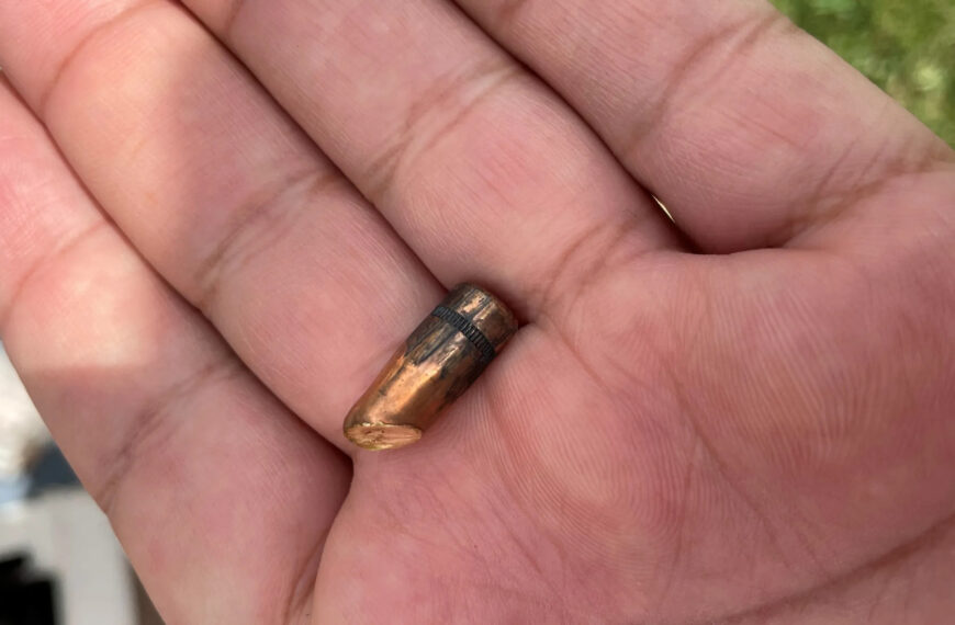 Los disparos al aire durante celebraciones siguen siendo una práctica peligrosa en Laredo, Texas, particularmente durante los festejos de Año Nuevo, cuando se incrementan las detonaciones en zonas residenciales.