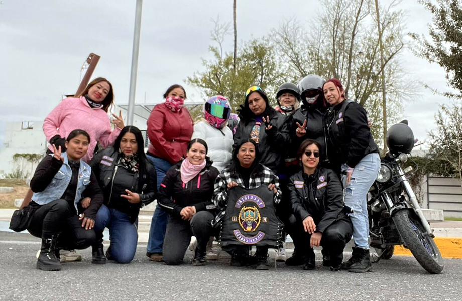 Mujeres bikers reunidas tras concluir la rodada edicin mujeres organizada por Valkirias MC en Nuevo Laredo