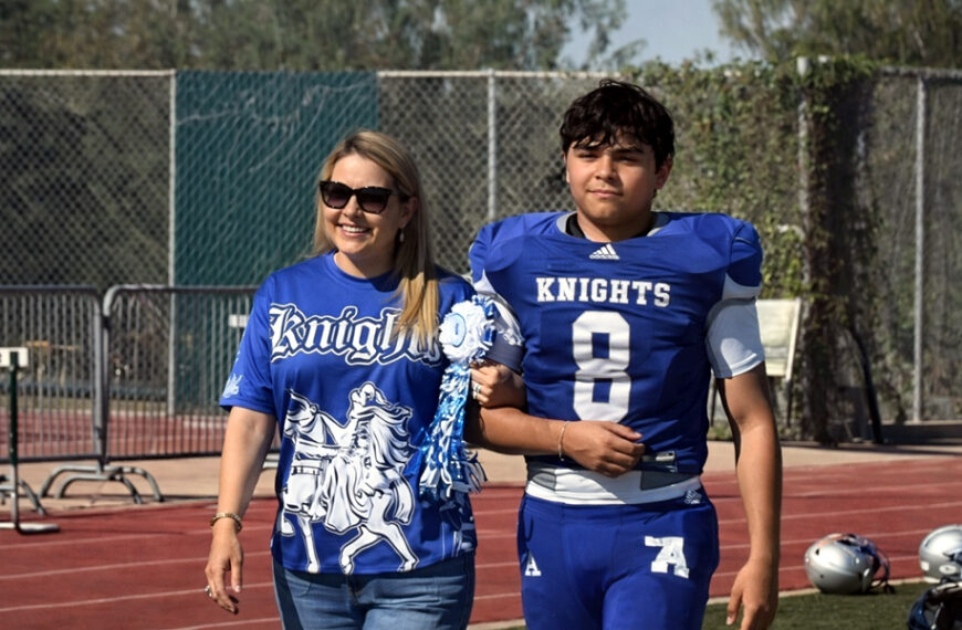Joven deportista de Laredo, Texas, acompañado de su madre antes del ataque armado en la colonia Del Mar.
