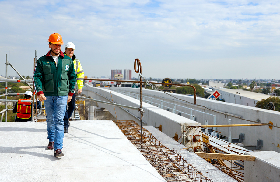 Recorrido de supervisin en viaducto de las Lneas 4 y 6 del Metro de Monterrey en fase avanzada de construccin