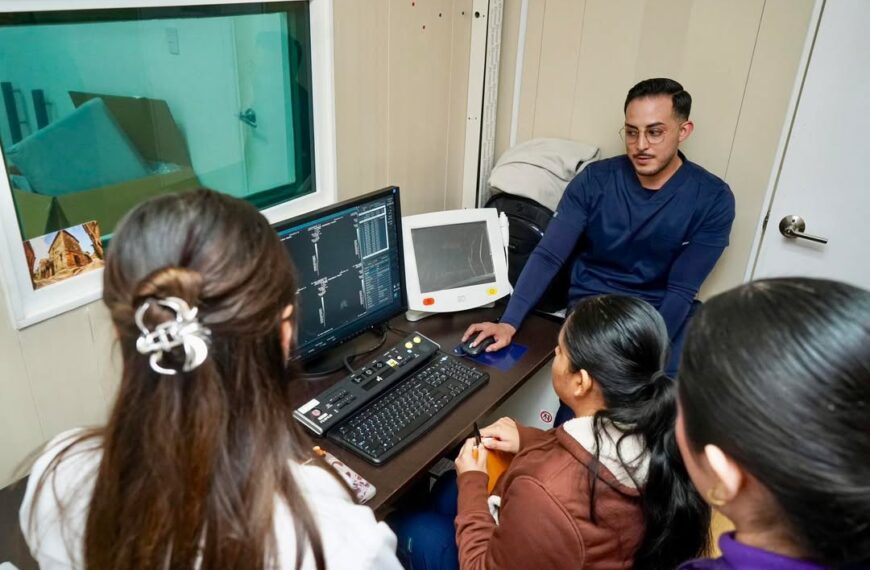 Personal médico del CRI recibe capacitación para el uso seguro del tomógrafo en Nuevo Laredo