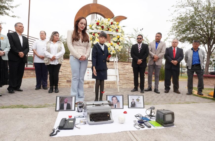 Encabeza Carmen Lilia Canturosas homenaje por Día Nacional del Periodista junto a todas las agrupaciones periodísticas de Nuevo Laredo