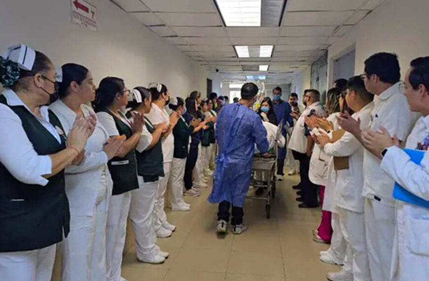 Con aplausos, rinden merecido homenaje en IMSS Tamaulipas a joven donador de órganos