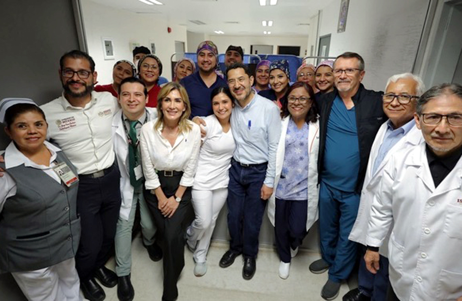 Mart Batres Guadarrama convivi con personal mdico del ISSSTE durante su gira de trabajo por Tamaulipas