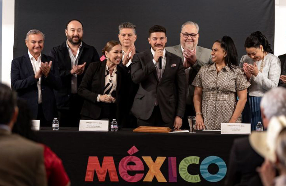 Evento oficial en el que el gobernador de Nuevo Len present proyecciones de crecimiento para el Puente Colombia